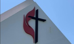 联合卫理公会计划在普拉特维尔、奥兰治海滩和其他地方建造新教堂，以取代因分裂而解散的教堂