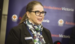 维多利亚救护车首席执行官在劳资纠纷中辞职