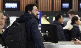 由于机场罢工，维珍航空、捷星航空和雷克斯航空的旅客被要求允许额外的时间