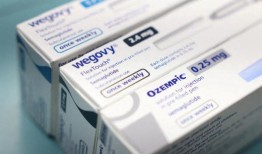 WeightWatchers的首席执行官在接受Ozempic, Wegovy等减肥药后突然辞职