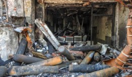 德里医院火灾悲剧：警察逮捕医院老板