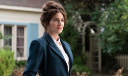 阿加莎一直以来的裸体戏都是凯瑟琳·哈恩的主意