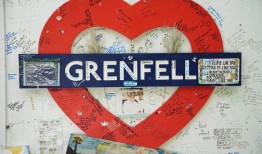 伦敦消防队长说，格伦费尔大厦的居民被告知“呆在原地太久”