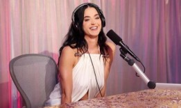 歌手凯蒂·佩里说，她把占星术作为“预测未来的一种方式”