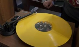 在音乐流媒体时代，黑胶唱片引起了印尼人的共鸣