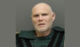 阿拉巴马州警察杀手被控解雇律师，要求听证