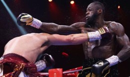 打橄榄球和打拳击：在阿拉巴马州