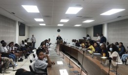 北卡罗来纳学生：教师短缺伤害了我们