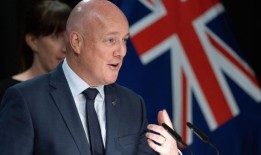 在2024年的第一次政治民意调查中，克里斯·希普金斯跌至历史最低点，全国飙升