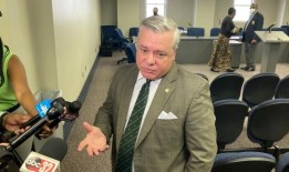 阿拉巴马州立法者希望保护送到家谱网站的DNA