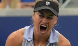 尤利娅·普京采娃在视频中为羞辱美国网球女孩道歉