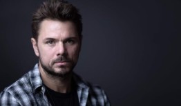 瓦林卡“有幸打球，有时能击败三巨头”