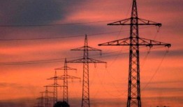 对拖拉机征税加剧了行业问题