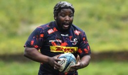 斯卡拉·恩图贝尼在准备加入100俱乐部时感谢风暴队