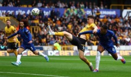 欧洲足球：拜仁在沃尔夫斯堡反败为胜