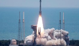 美国宇航局的宇航员苏尼塔·威廉姆斯和巴里·威尔莫是如何在太空中度过他们的日子的