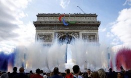 马克龙谈到了“国家”所有的和谐都带来了奥运会比赛