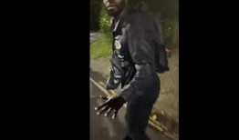 英国警方称，在英格兰西南部发现的两个行李箱中发现的人类遗骸来自两名男子