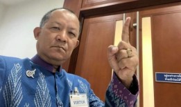 农业部长就腐败案中的贿赂指控进行辩护