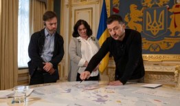 泽连斯基向特朗普提出乌克兰稀有矿产交易，两国领导人准备讨论结束战争