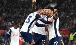 曼联0-3热刺：时尚的热刺宣布胜利，压力堆积在埃里克-滕-哈格身上