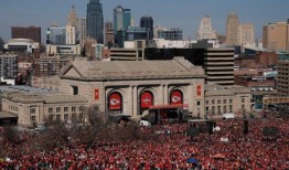 酋长队超级碗庆祝活动发生枪击事件后，冠军游行可能会发生变化