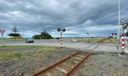 霍克湾新闻简讯：51号国道白天关闭是为了安全工作