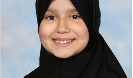 萨拉·沙里夫：一个10岁的女孩死前“头上缠着塑料袋，被板球棒击中”