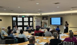 照顾者增加对北昆州老年人的援助