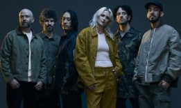 身为人母的阿什利·蒂斯代尔表达了对假期的兴奋之情