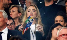 英格兰队进入2024年欧洲杯决赛：罗斯·肯普带领名人对半决赛的戏剧性胜利做出反应——杀手队在O2体育馆给球迷们带来了惊喜