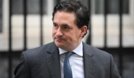 英国对阿富汗战争罪的调查解除了对前部长的监禁威胁